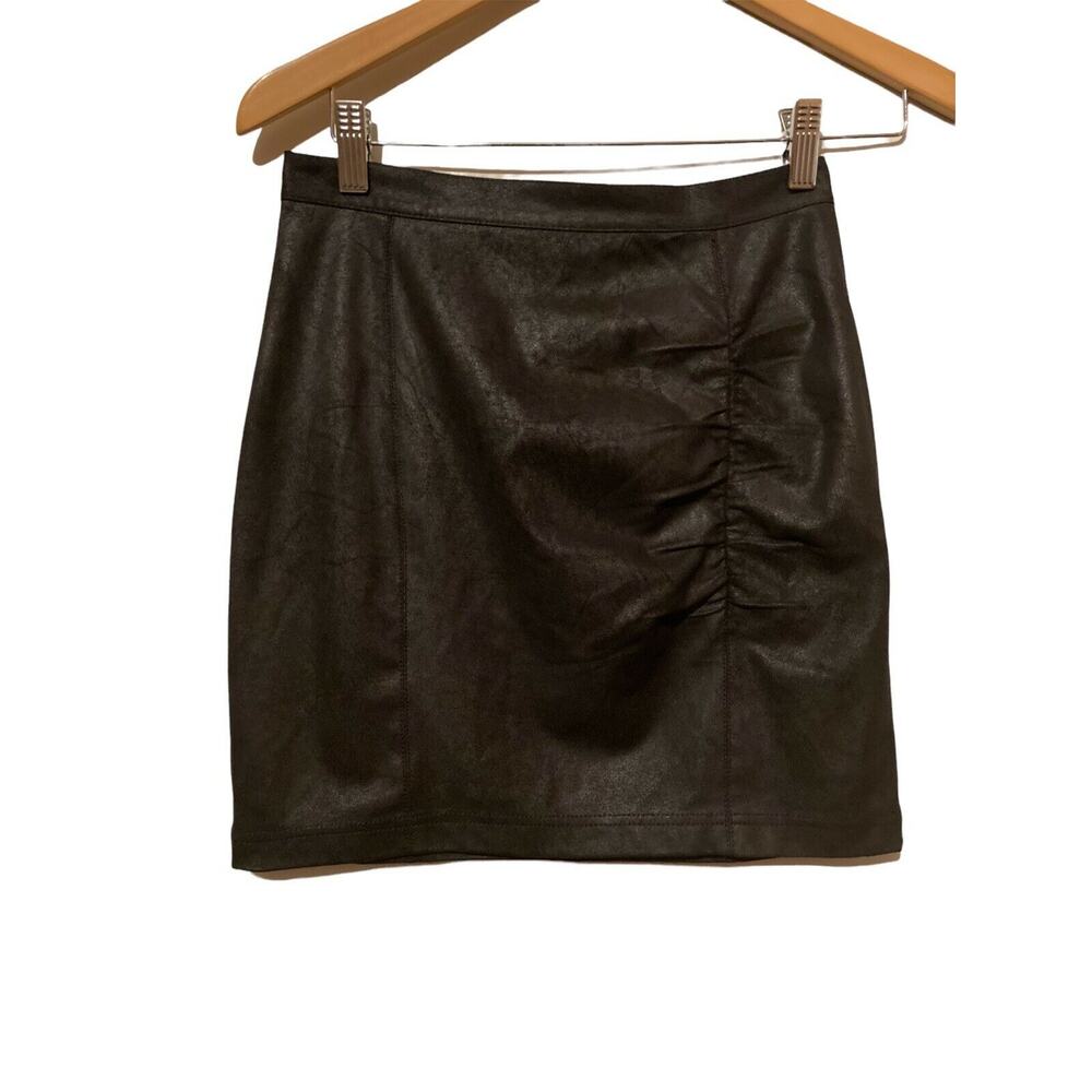 Free‎ People Mini Skirt Faux Suede Leather Black Sz XS Rouching Sexy Above Knee